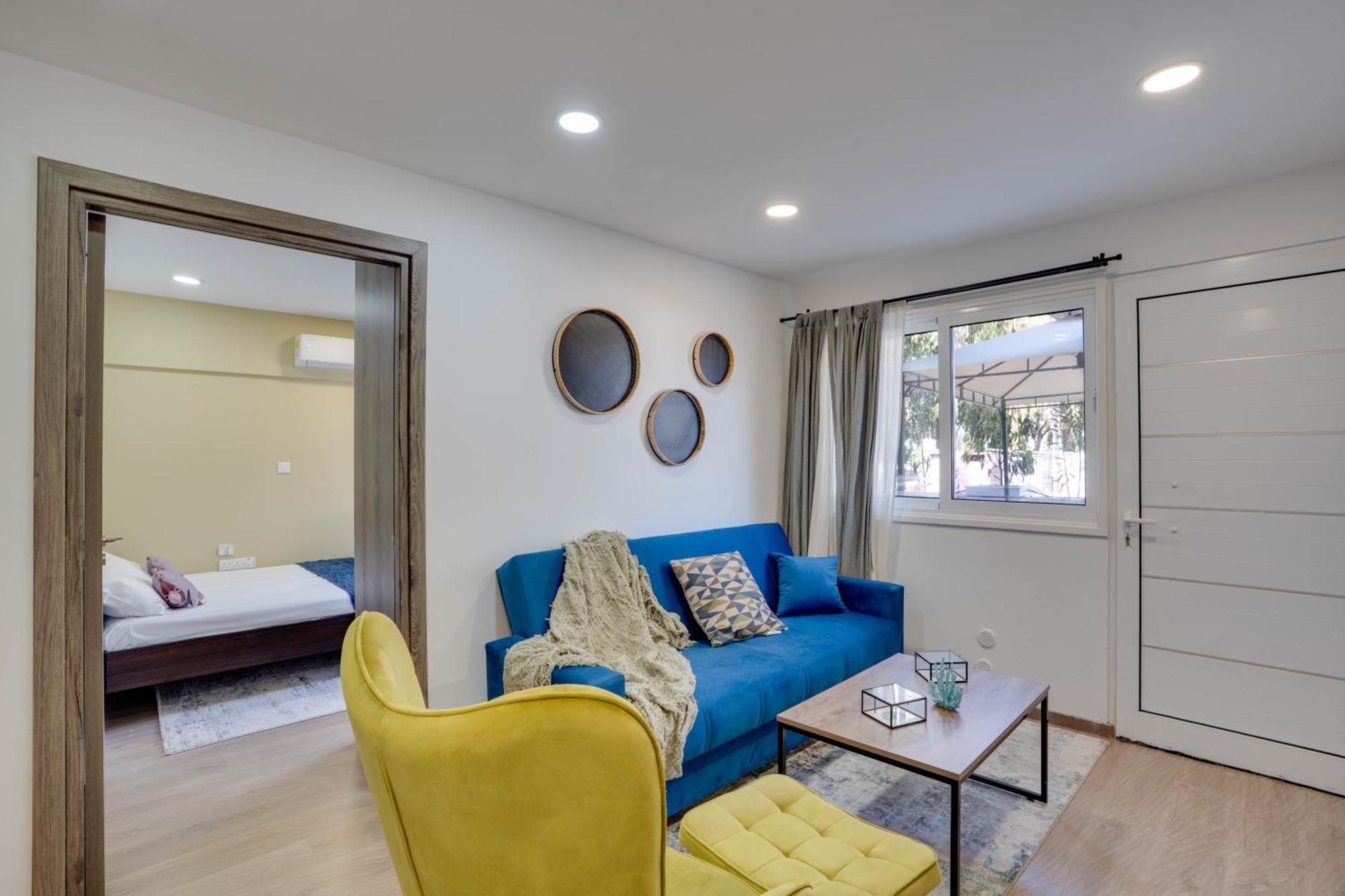Atlantis Apartments 50M From Makenzy Seafront Larnaca Bagian luar foto